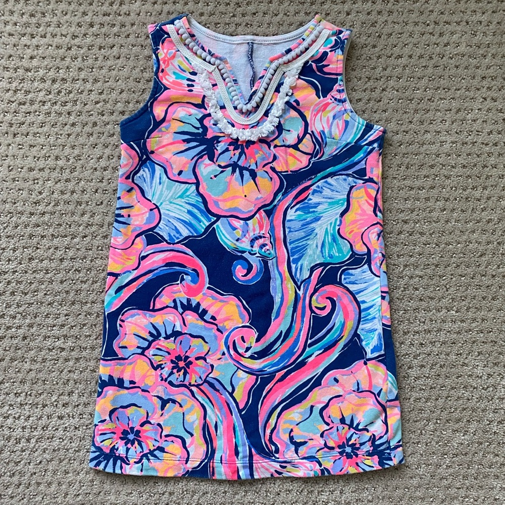 Lilly Pulitzer girls dress, not sure of exact size